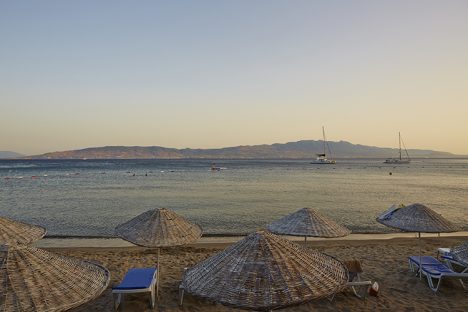 Bodrum Akyarlar Plajı Meteor Beach