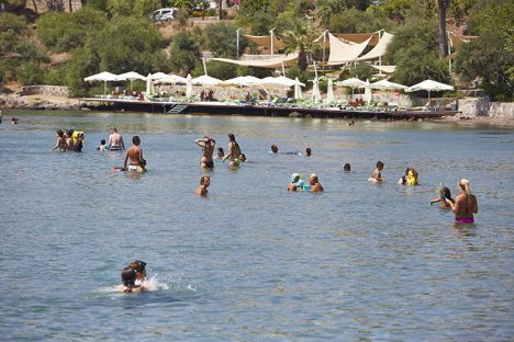 Bodrum Akyarlar Plajı Meteor Beach