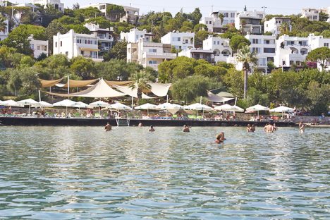 Bodrum Akyarlar Plajı Meteor Beach