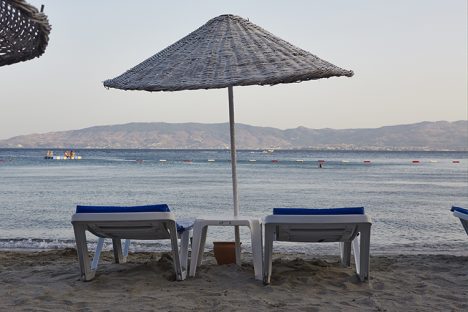 Bodrum Akyarlar Plajı Meteor Beach