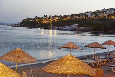 Bodrum Akyarlar Plajı Meteor Beach