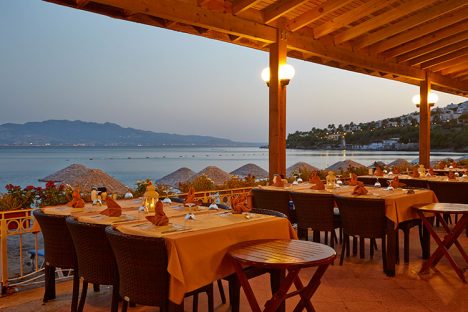 Meteor Beach Restaurant ve Bar