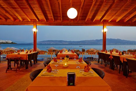 Meteor Beach Restaurant ve Bar